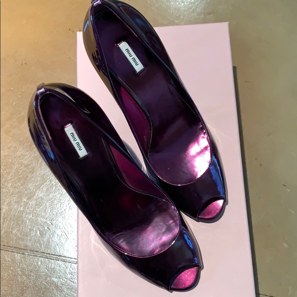 Stunning pair of Miu Miu sz 7.5